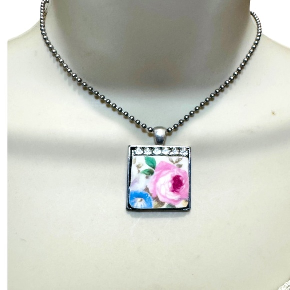 Homer Laughlin Floral Broken China Square Pendant with Rhinestones Necklace - Picture 9 of 16